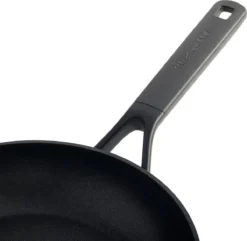 KitchenAid Classic Forged Aluminium Wok ø28cm - Zwart - Inductie - Anti-aanbak -Greenpan Winkel 1200x1170