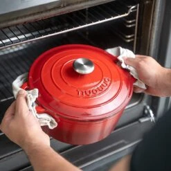 Nuovva Gietijzeren Braadpan Antiaanbaklaag Met Deksel - Sudderpan Rood - Rond - Ø24 Cm - 4.7 Liter - 100% PFAS & PFOA Vrij - Geschikt Voor Alle Warmtebronnen - Elektrisch - Gas - Halogeen - Inductie - Keramisch 9 Nuovva Gietijzeren Braadpan Antiaanbaklaag Met Deksel - Sudderpan Rood - Rond - Ø24 Cm - 4.7 Liter - 100% PFAS & PFOA Vrij - Geschikt Voor Alle Warmtebronnen - Elektrisch - Gas - Halogeen - Inductie - Keramisch -Greenpan Winkel 1200x1200 1038