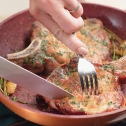 Livington Copper & Stone Pan - 24cm Koekenpan- Anti-aanbaklaag En Krasbestendig - Graniet Look - Binnenste Steenlaag Voor Perfecte Warmteverdeling - Geschikt Voor Ceran, Gas, Elektrisch, Inductie -Greenpan Winkel 1200x1200 1061