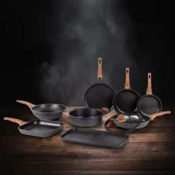 Rosmarino Black Line - Wokpan - Ø30cm - 100% PFAS & PFOA Vrij - Gegoten Aluminium - Non-stick Minerale Coating - Ergonomische Handgreep - Geschikt Voor Alle Warmtebronnen & Vaatwasser -Greenpan Winkel 1200x1200 234