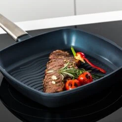 Westinghouse Performance Series - Grillpan Inductie 28cm - Luxe Grillpan - Blauw - Steakpan - Geschikt Voor Alle Warmtebronnen Inclusief Inductie En Ovenbestendig -Greenpan Winkel 1200x1200 481