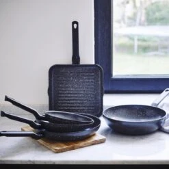 BK Universe Grillpan 26x26 Cm - Inductie - Anti-aanbak - PFAS-vrij -Greenpan Winkel 1200x1200 773