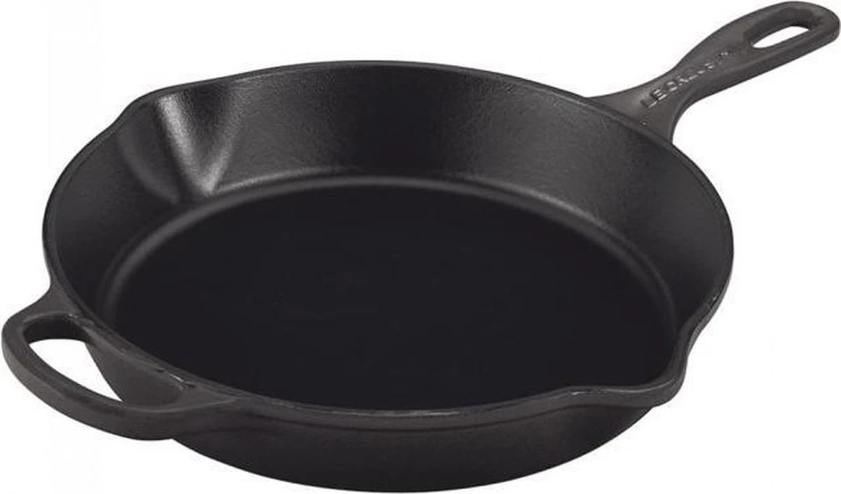 Le Creuset Hoge Ronde Skillet Mat Zwart 26cm 1 Le Creuset Hoge Ronde Skillet Mat Zwart 26cm
