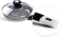 Edënbërg Stonetec Line - Hapjespan Keramisch - 20 Cm - 3-laags Antiaanbaklaag! 7 Edënbërg Stonetec Line - Hapjespan Keramisch - 20 Cm - 3-laags Antiaanbaklaag! -Greenpan Winkel 1200x729 3