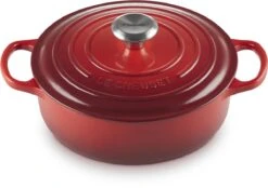 Le Creuset - Gietijzeren - Lage Braadpan - 24cm - Kersenrood -Greenpan Winkel 1200x843