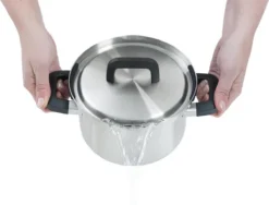 BK Flow Cool Pannenset - 4-delig – RVS Deksels - Veilig Afgietsysteem - Geschikt Voor Alle Warmtebronnen -Greenpan Winkel 1200x912